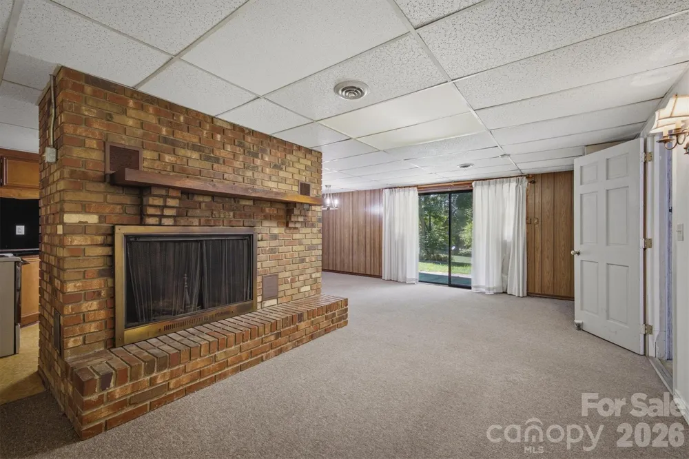 2671 Shady Grove Road Connelly Springs, NC 28612