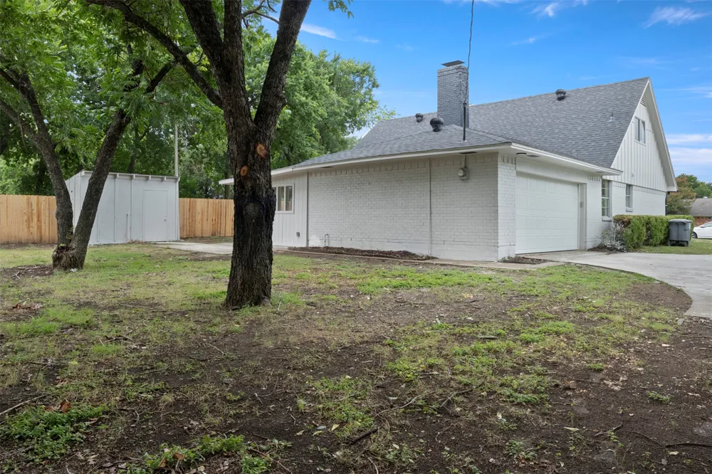 6830 Golf Hill Drive Dallas, TX 75232