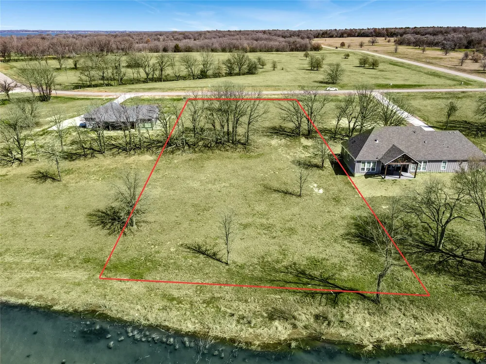 66 Admiral Shores Streetman, TX 75840