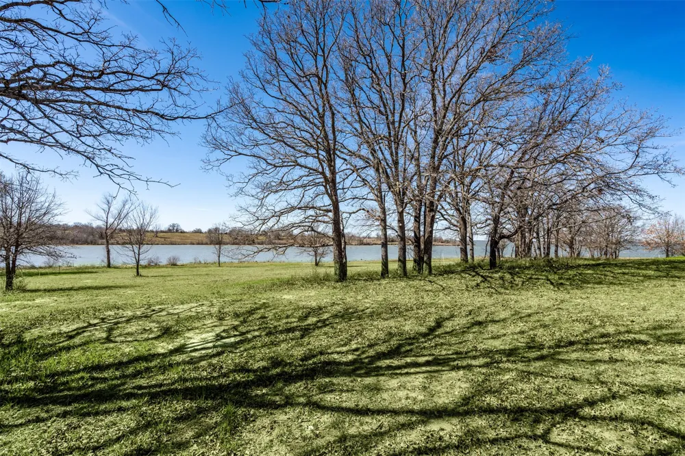 66 Admiral Shores Streetman, TX 75840