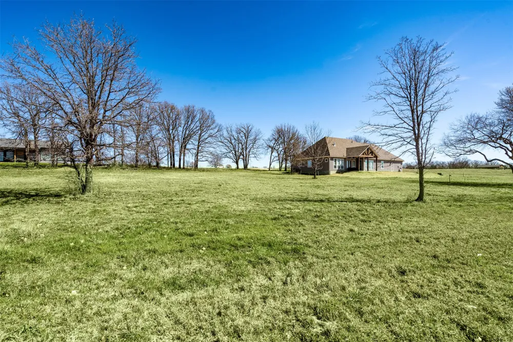 66 Admiral Shores Streetman, TX 75840