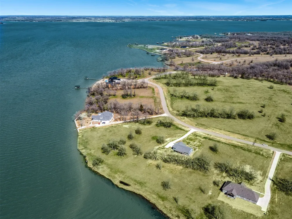 66 Admiral Shores Streetman, TX 75840
