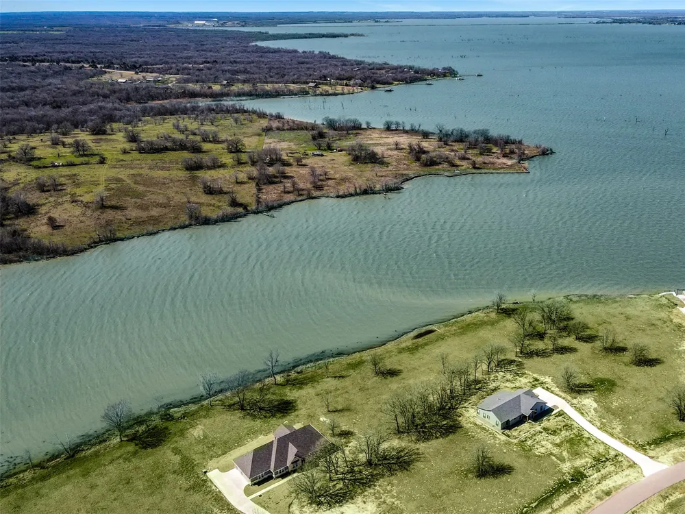 66 Admiral Shores Streetman, TX 75840