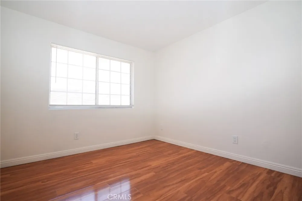 16600 Seville #C Fontana, CA 92335