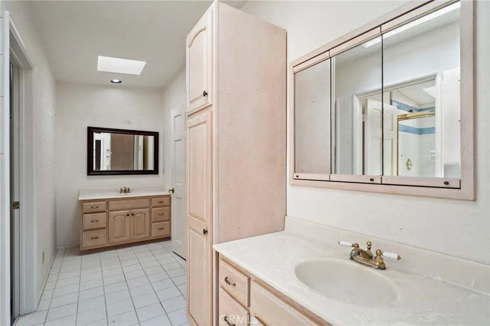 459 Hilledge Drive Laguna Beach, CA 92651