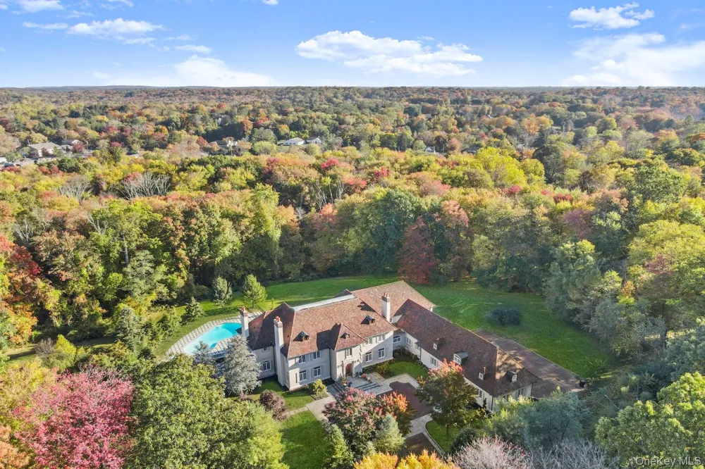 4 Cowdray Park Drive Armonk, NY 10504