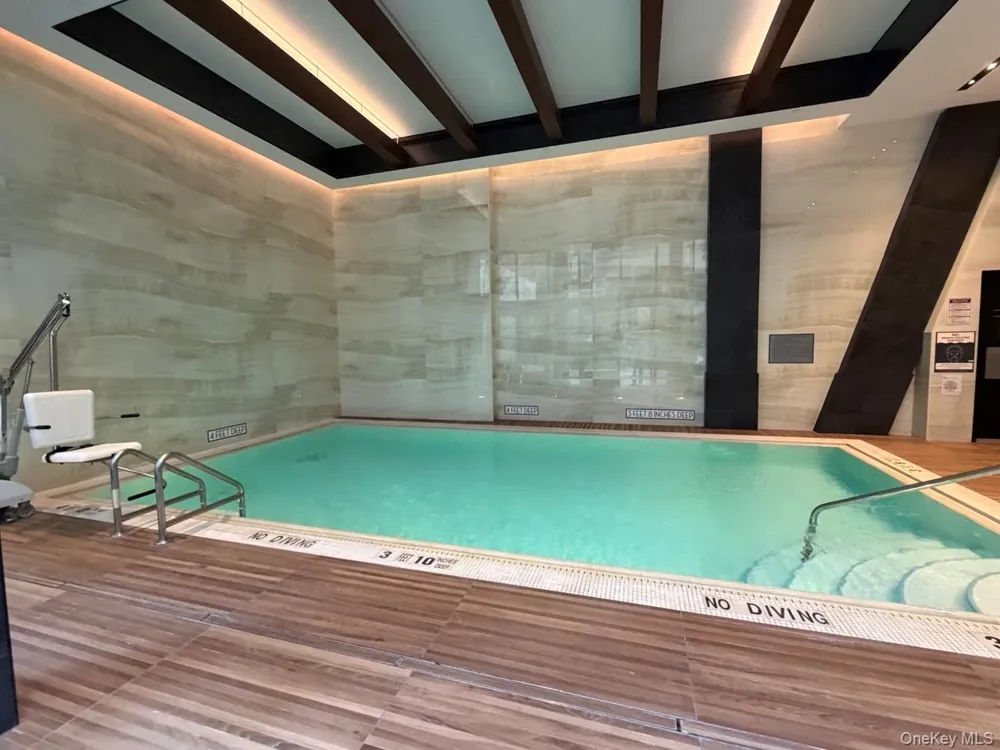 505 W 43rd Street #6L New York (Manhattan), NY 10036