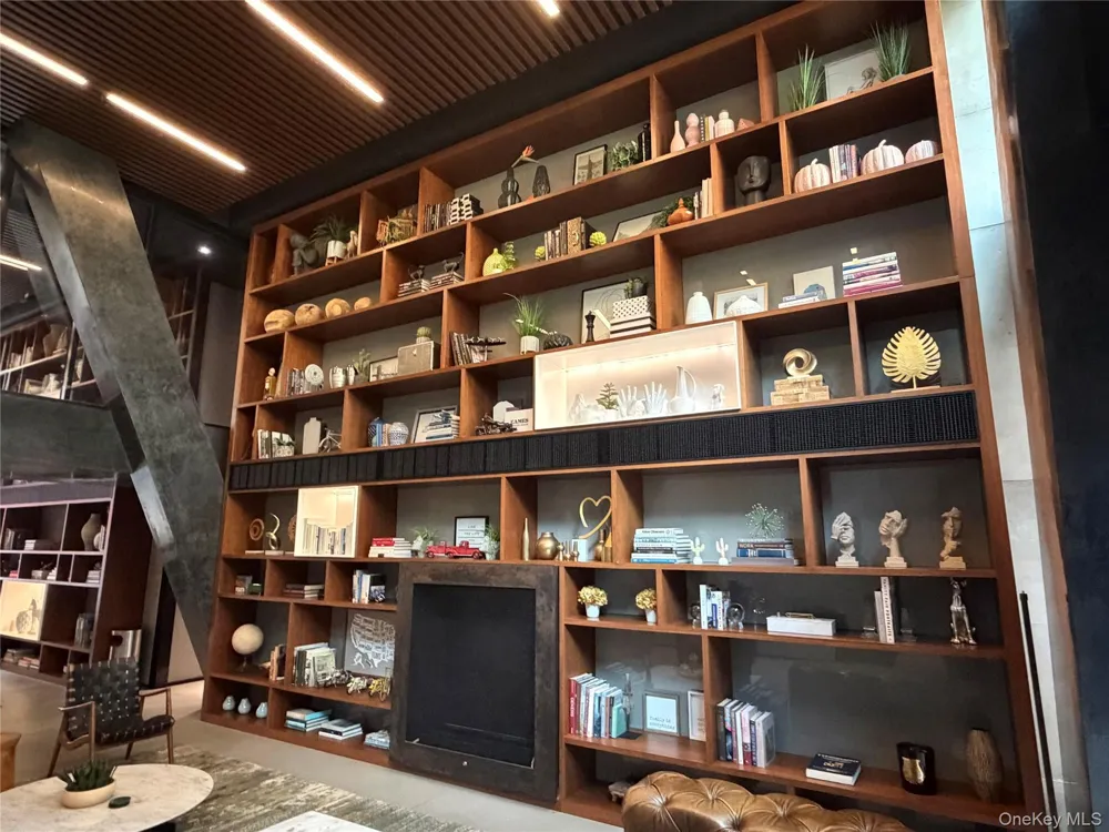 505 W 43rd Street #6L New York (Manhattan), NY 10036