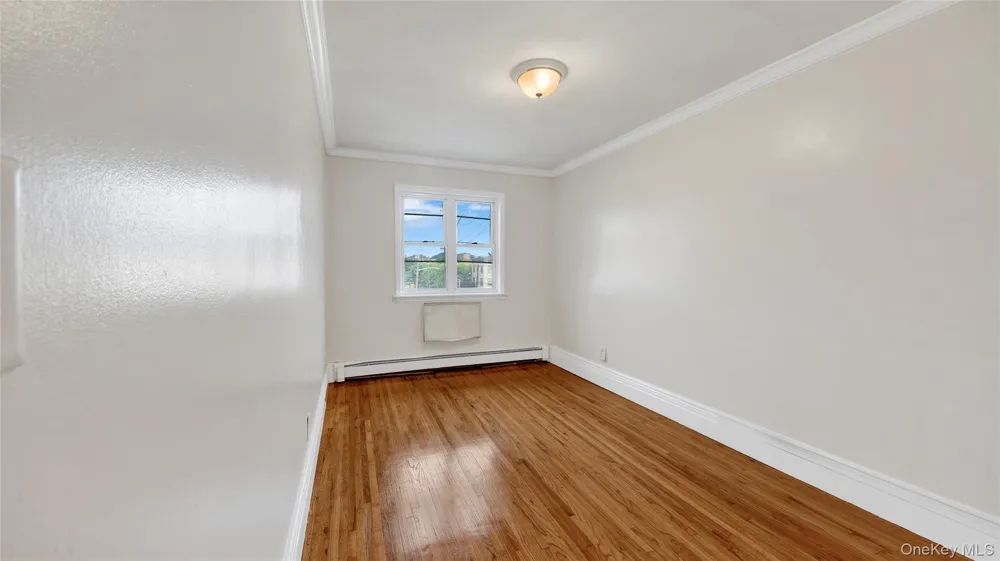 4392 Carpenter apt #2 Avenue Bronx, NY 10466