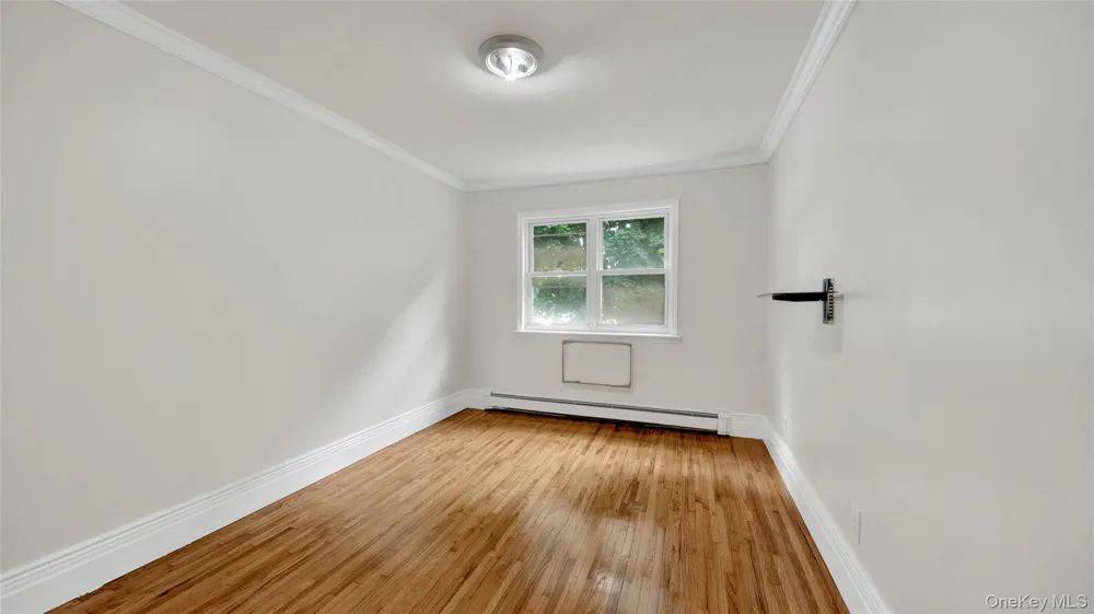 4392 Carpenter apt #2 Avenue Bronx, NY 10466