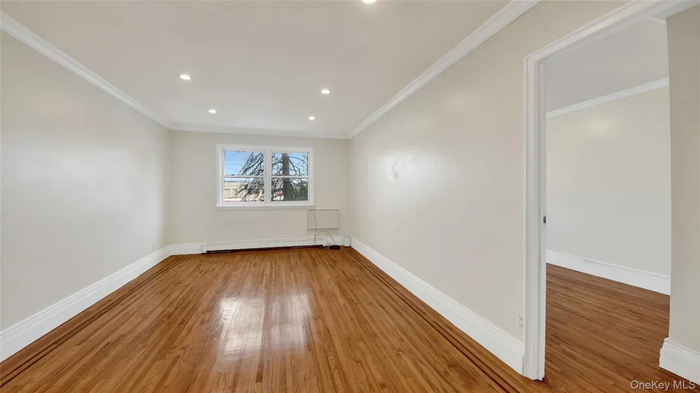 4392 Carpenter apt #2 Avenue Bronx, NY 10466