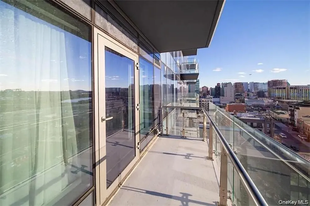 3371 Prince Street #8C Flushing, NY 11354