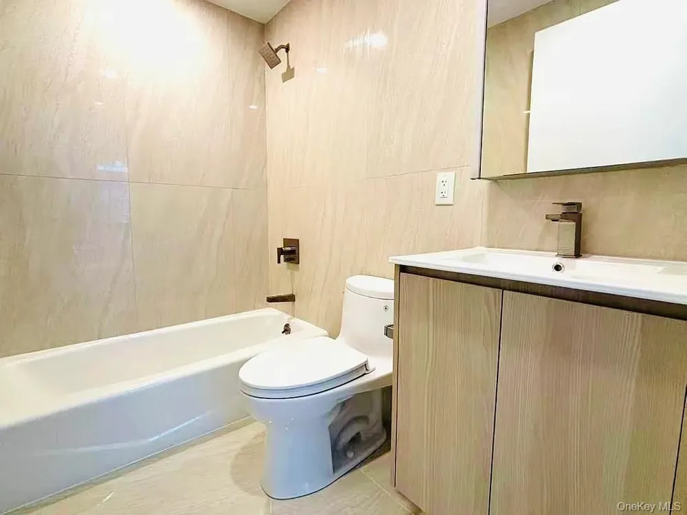 3371 Prince Street #8C Flushing, NY 11354
