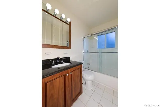65 Friendly Court #L091 Babylon, NY 11704