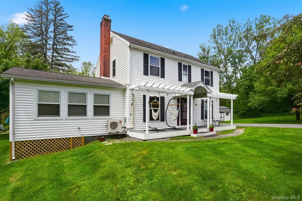 29 Academy Street Kerhonkson, NY 12446