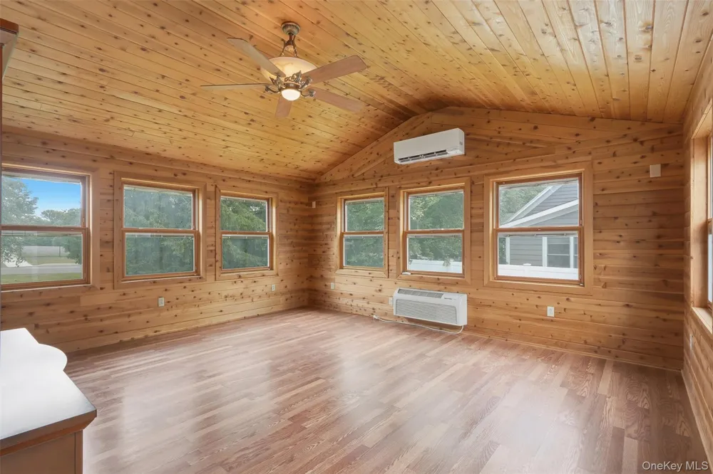 29 Academy Street Kerhonkson, NY 12446
