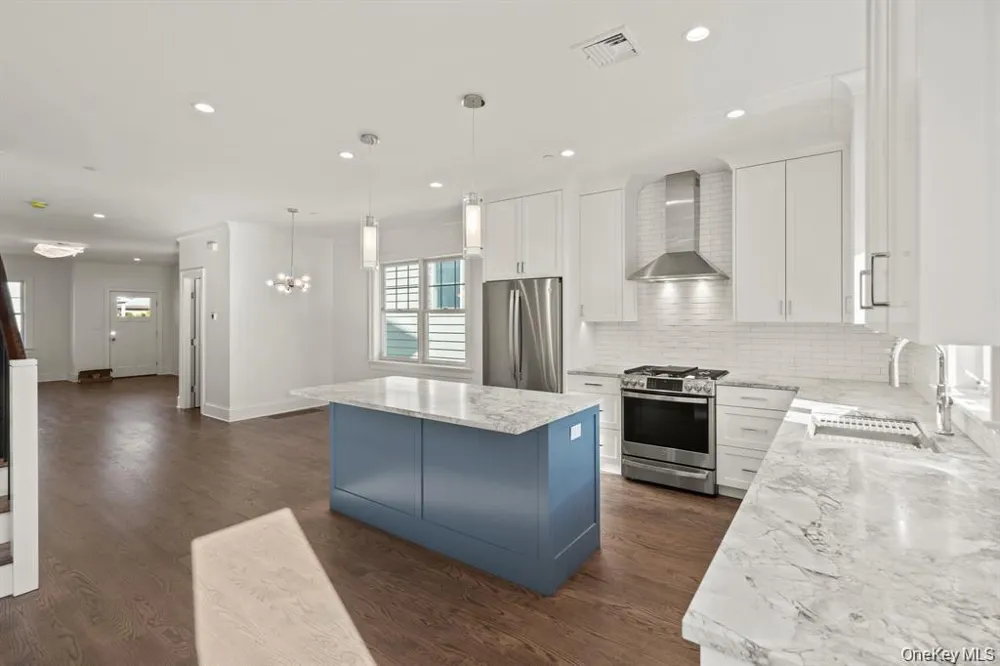 31 Maple Avenue Harrison, NY 10528