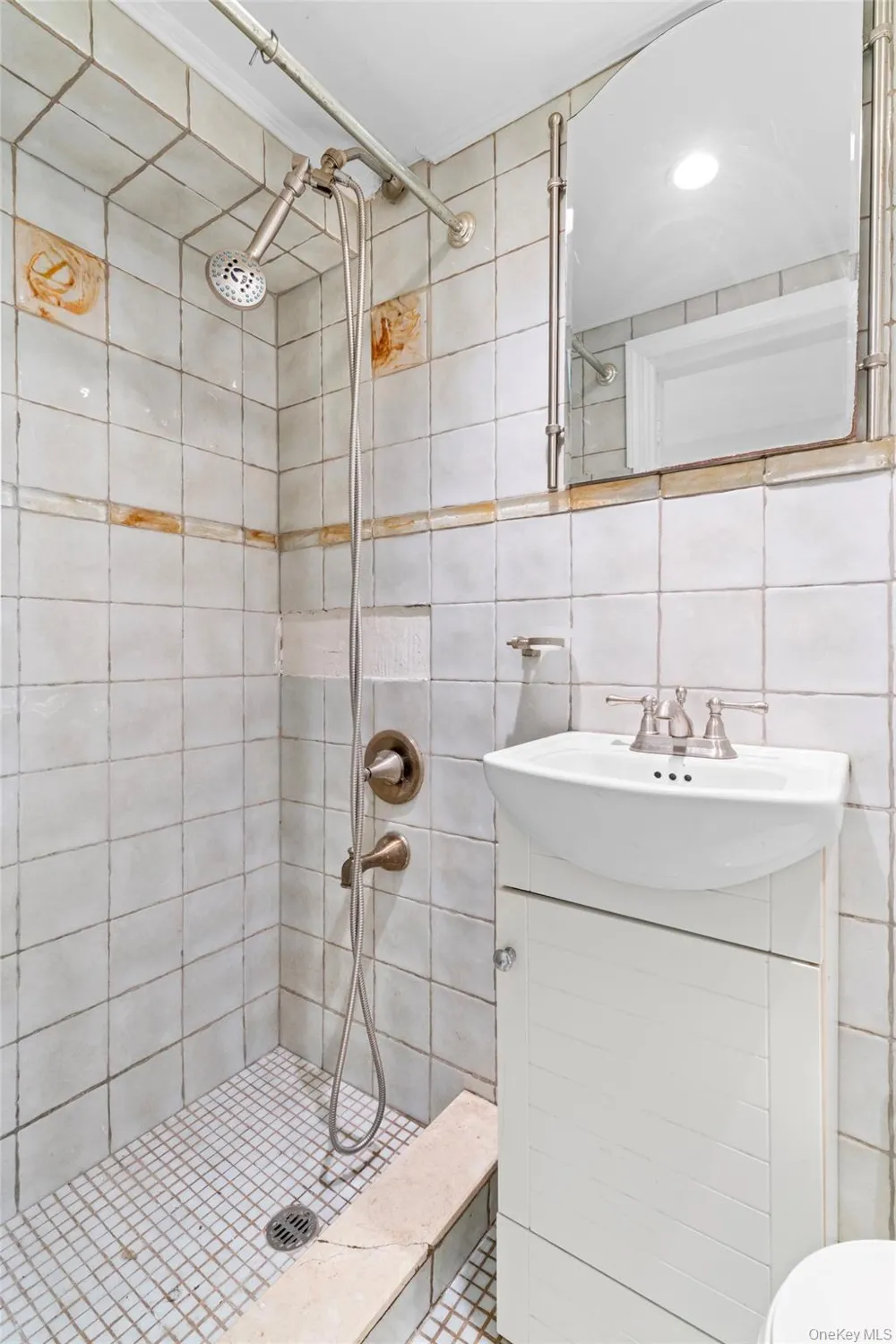 5902 70th Street Maspeth, NY 11378