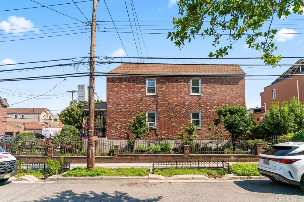 5902 70th Street Maspeth, NY 11378