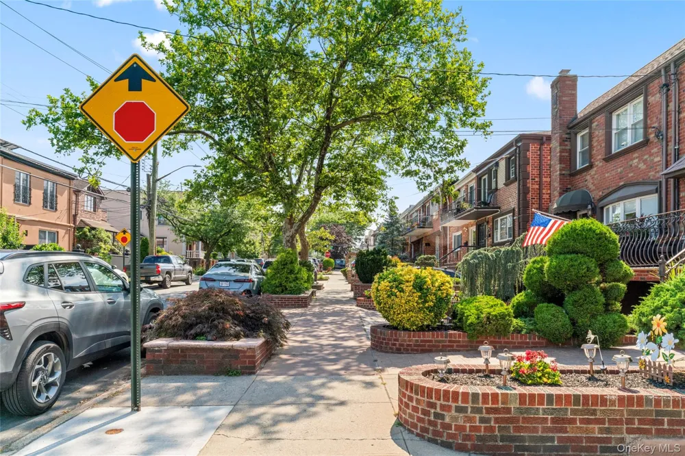 5902 70th Street Maspeth, NY 11378