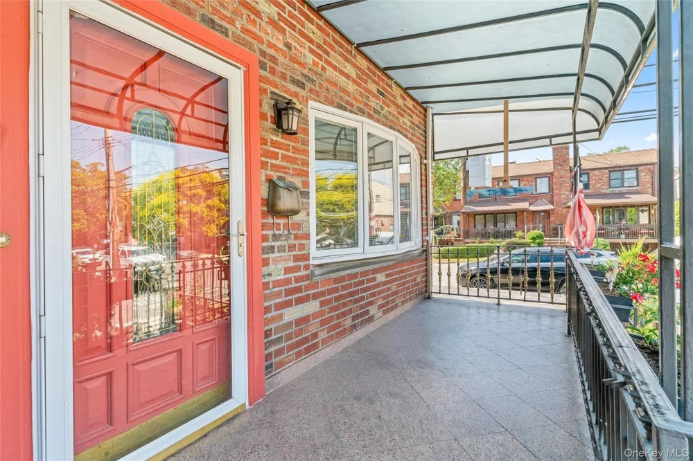 5902 70th Street Maspeth, NY 11378