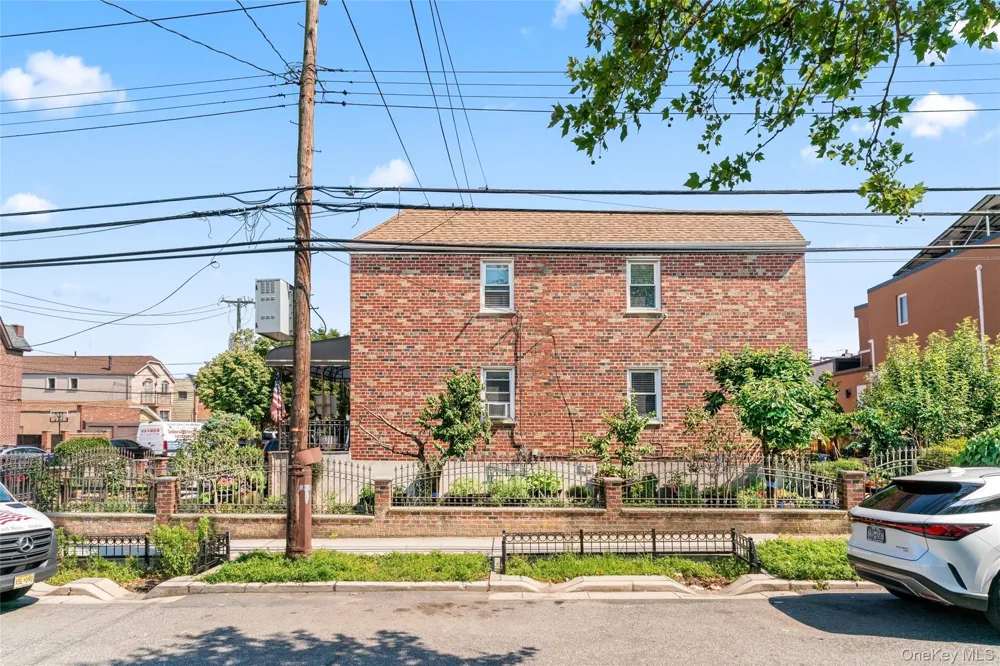 5902 70th Street Maspeth, NY 11378