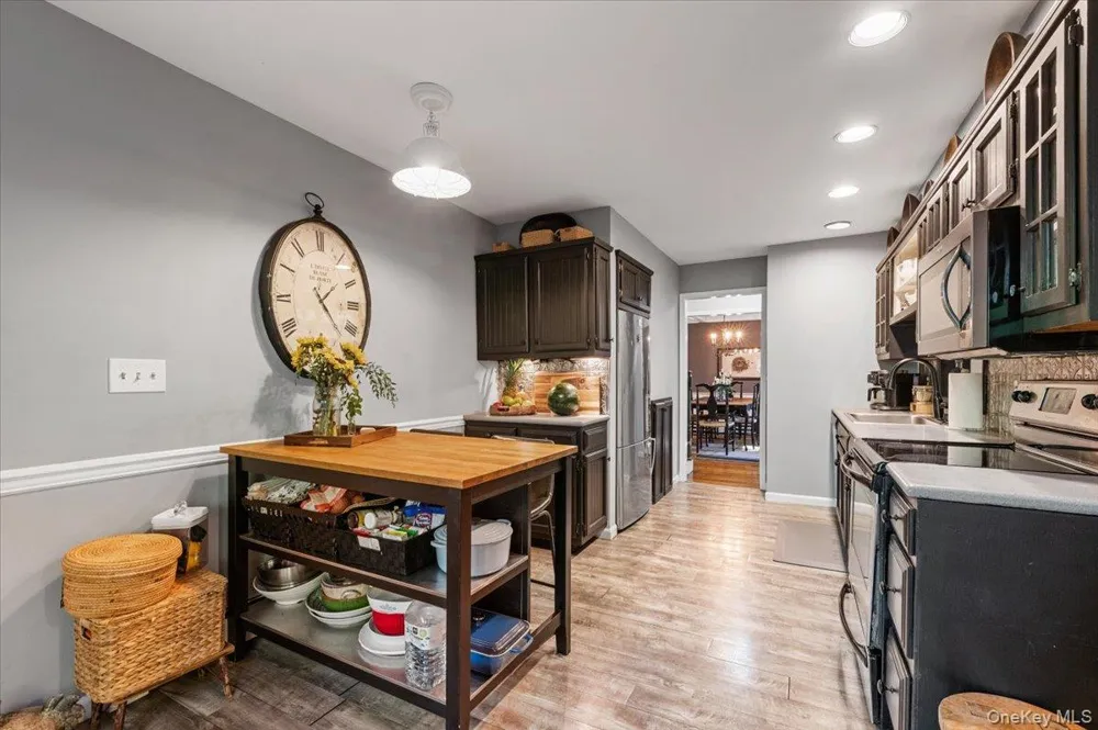 10 Rancher Place Huntington, NY 11743