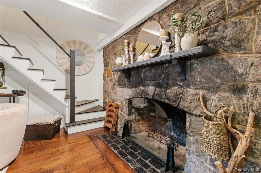 10 Rancher Place Huntington, NY 11743
