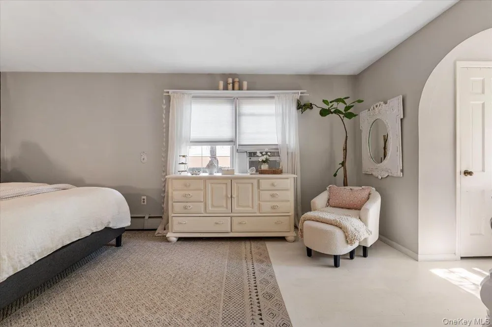 10 Rancher Place Huntington, NY 11743