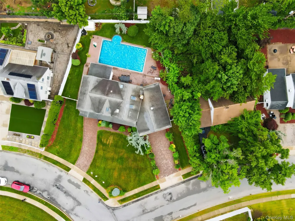 79 Constellation Road Levittown, NY 11756