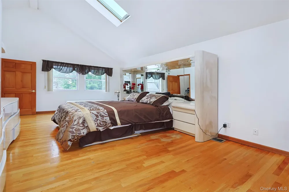 79 Constellation Road Levittown, NY 11756