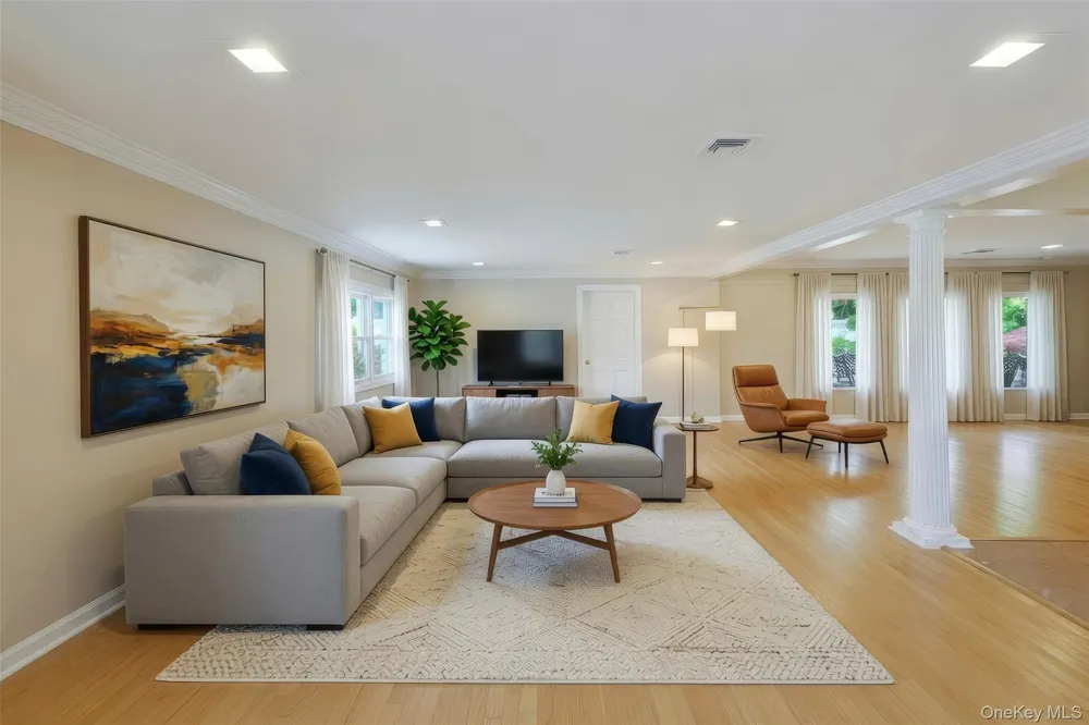 79 Constellation Road Levittown, NY 11756