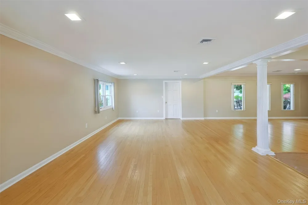 79 Constellation Road Levittown, NY 11756
