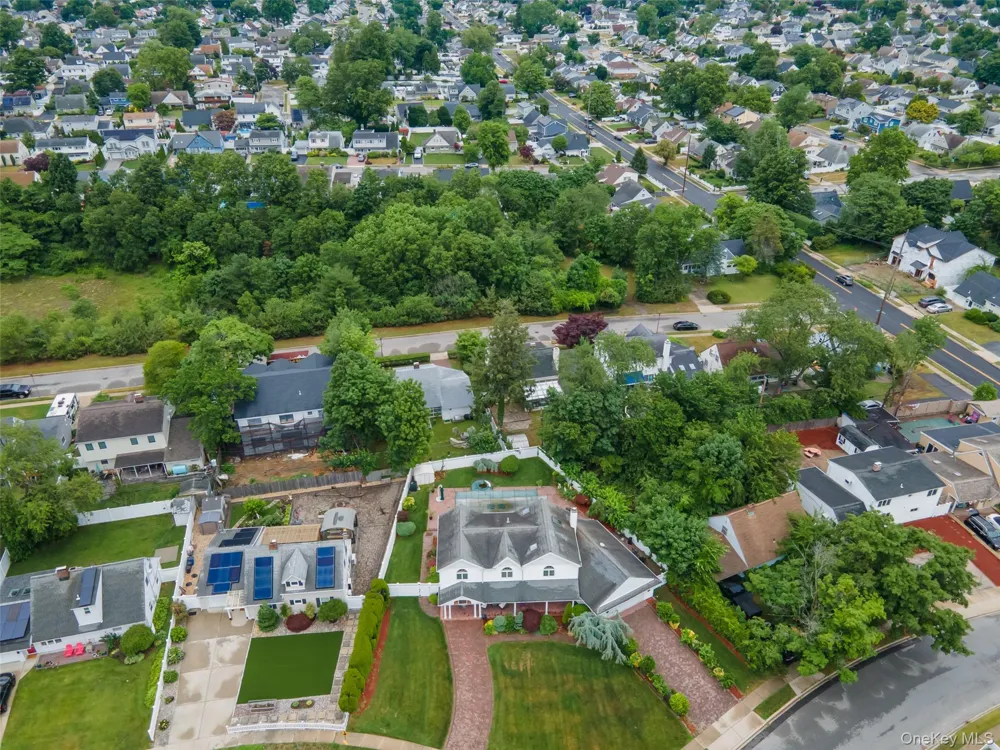 79 Constellation Road Levittown, NY 11756