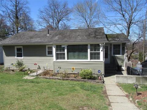 28 Laurel Trail