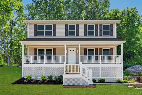32 Spruce Road