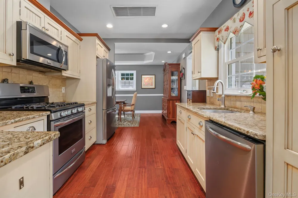 1 Colonial Drive Mahopac, NY 10541