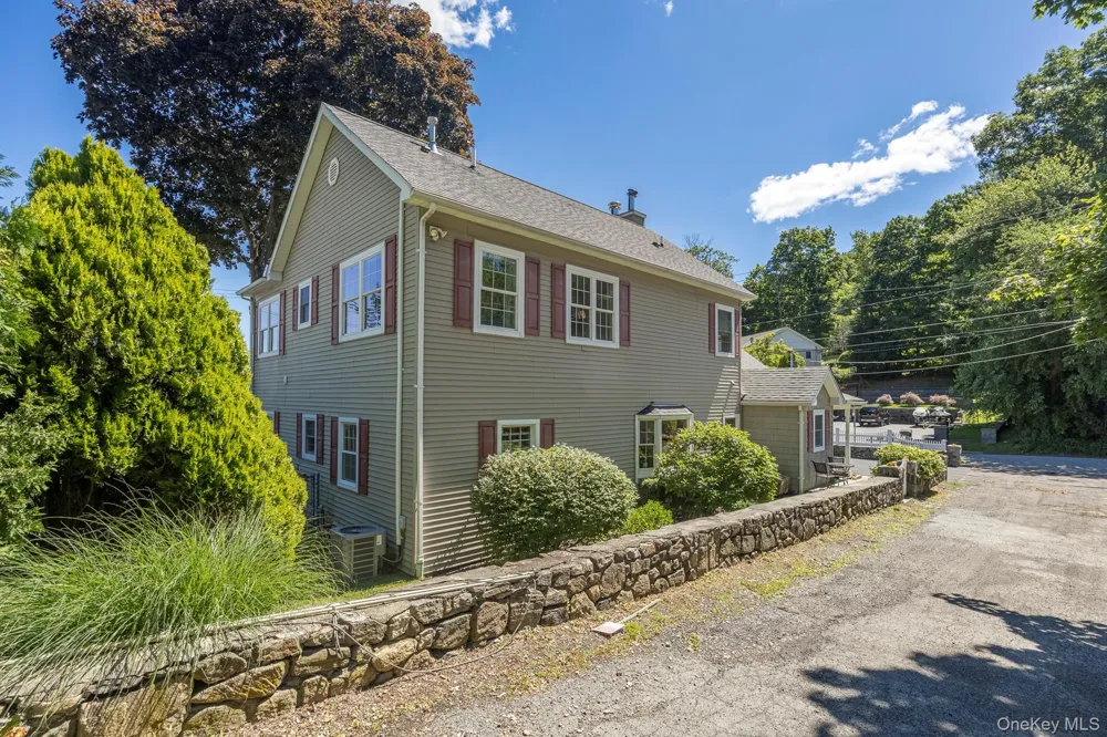 1 Colonial Drive Mahopac, NY 10541