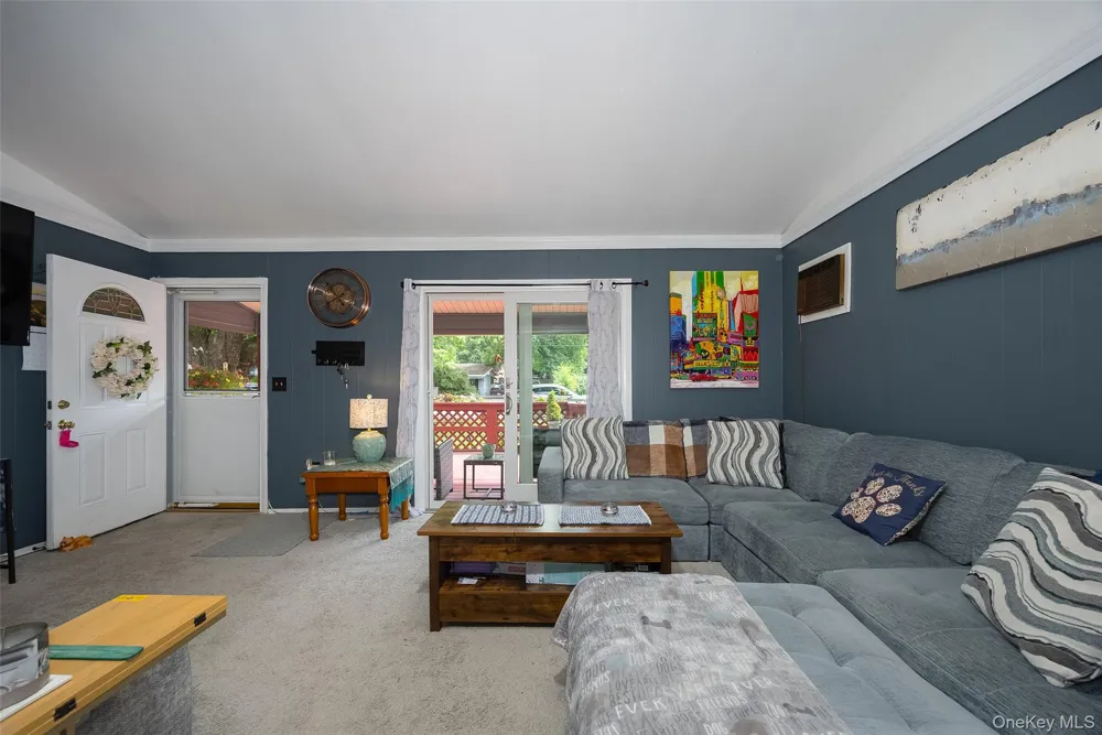 11 Princeton Red Hook, NY 12571