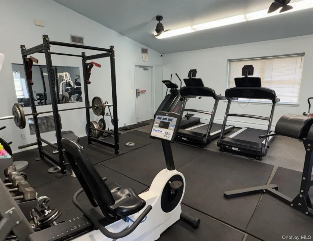 2453 D Union Boulevard #4A Islip, NY 11751