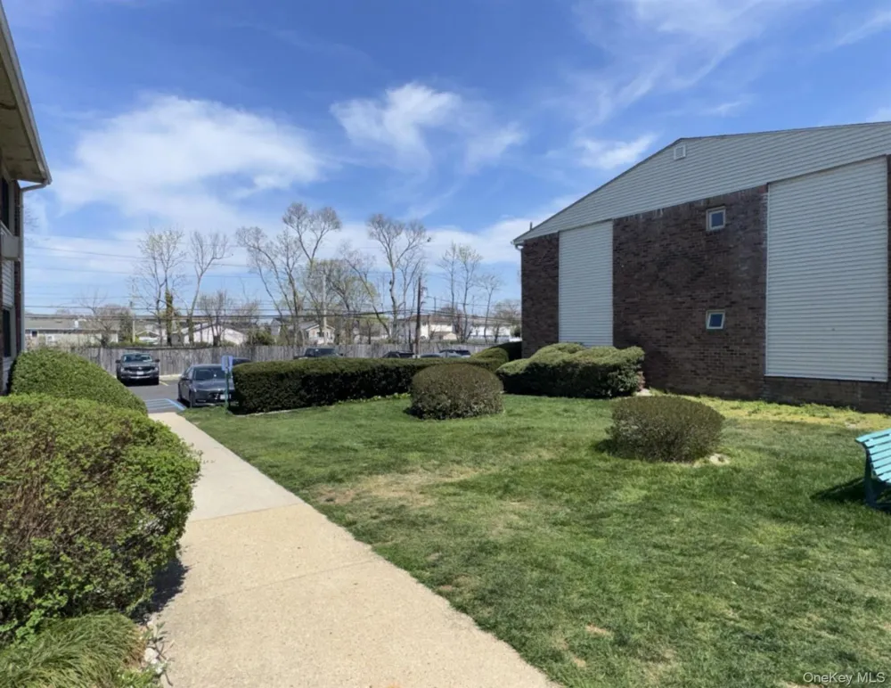 2453 D Union Boulevard #4A Islip, NY 11751