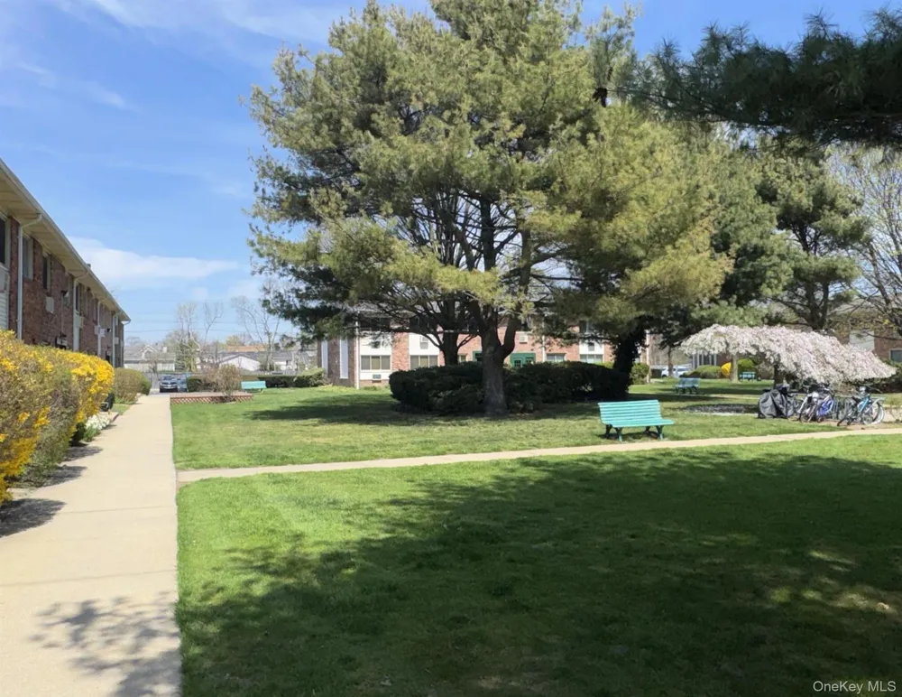 2453 D Union Boulevard #4A Islip, NY 11751