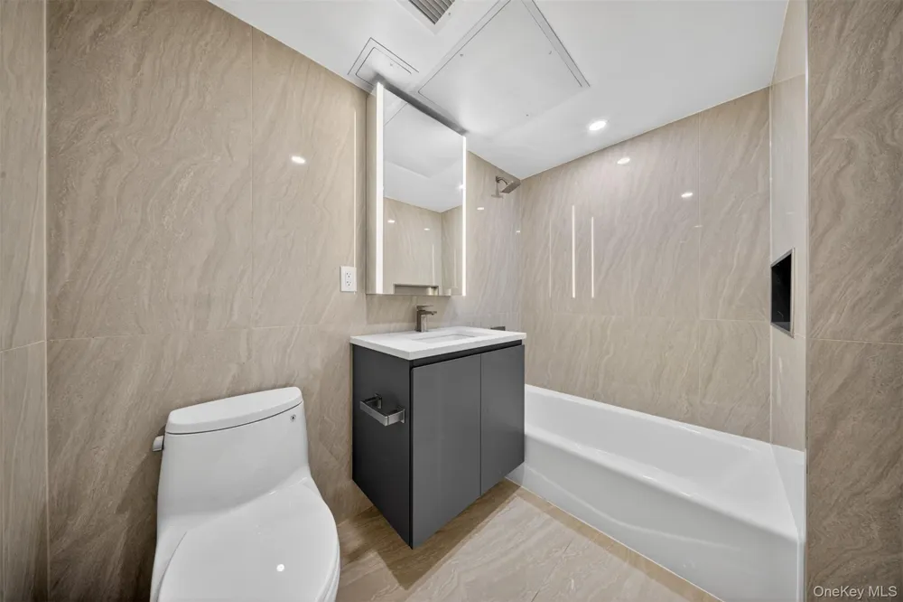 3371 Prince Street #8E Flushing, NY 11354