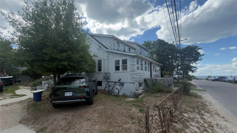 10 Greenwich Avenue #1 Bayville, NY 11709