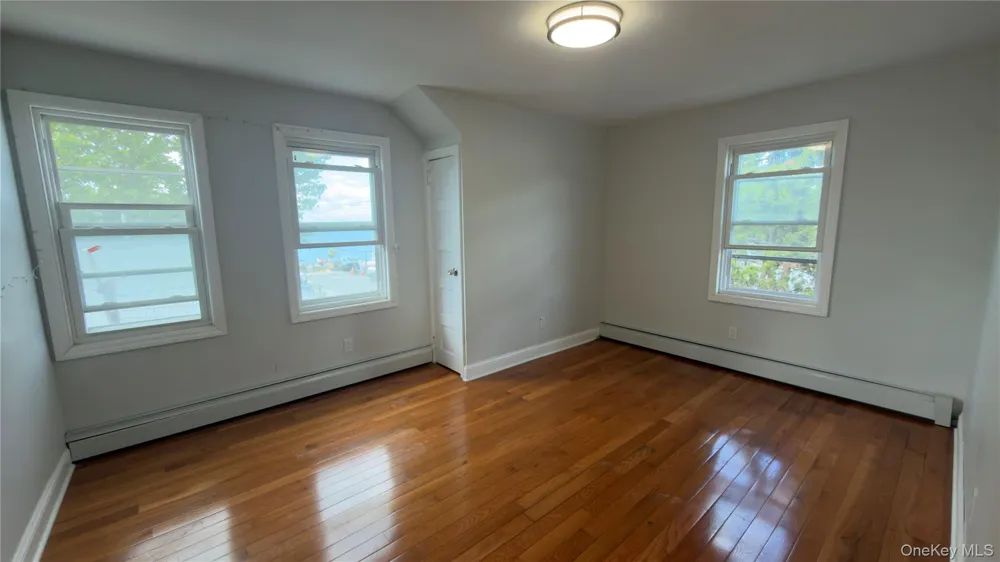 10 Greenwich Avenue #1 Bayville, NY 11709