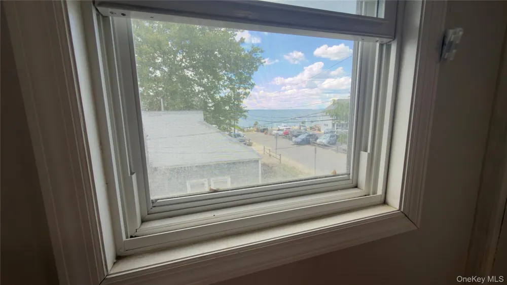 10 Greenwich Avenue #1 Bayville, NY 11709