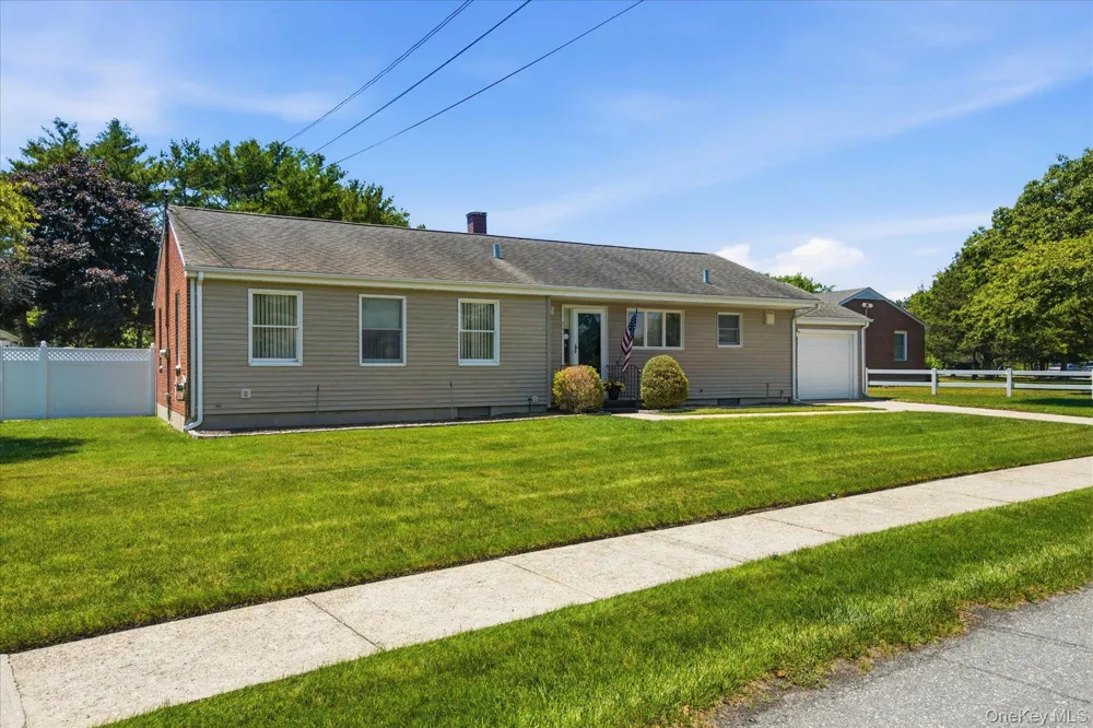 718 Patrick Street Westhampton, NY 11978