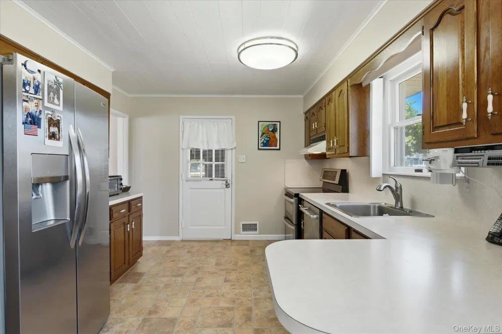 718 Patrick Street Westhampton, NY 11978