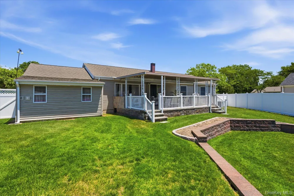 718 Patrick Street Westhampton, NY 11978