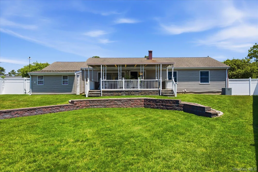 718 Patrick Street Westhampton, NY 11978
